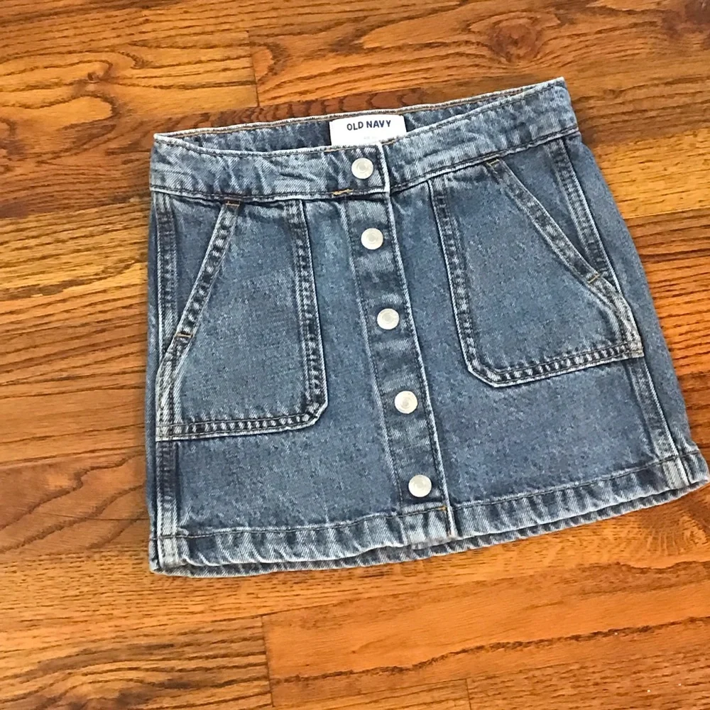 Old Navy Blue Jean Denim Skirt School Uniform Bottoms Girls 6 / 7 Small Pockets